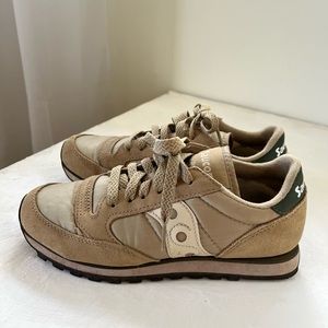 Saucony Jazz Lowpro sneakers size 6
